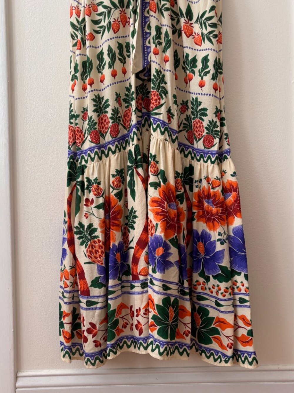 FARM Rio V-Neck Cut-Out Kaftan Maxi Dress - Picture 6 of 9